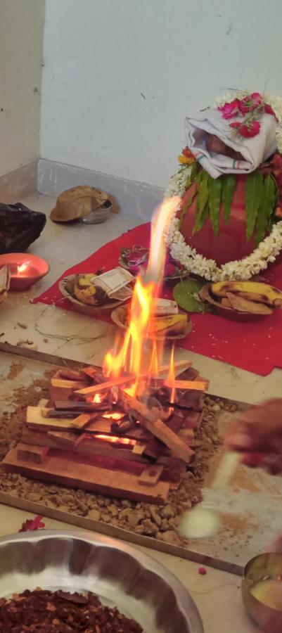 Dubey Homestay - 500 Meter From Temple Vrindāvan 외부 사진